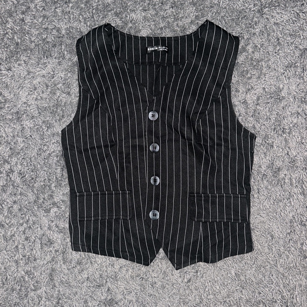 Striped vest!